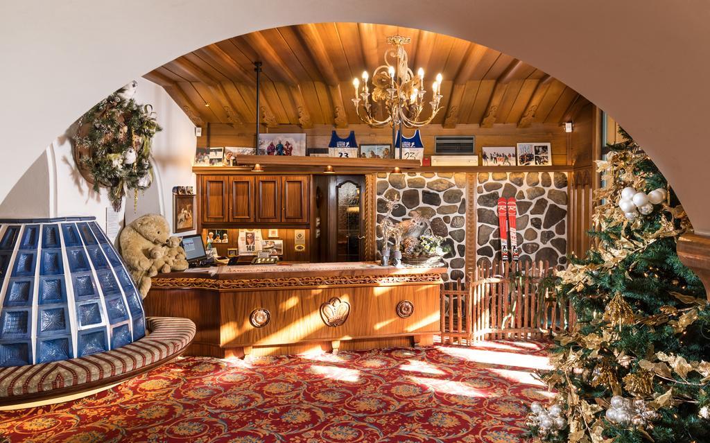 Alpen Hotel Corona Vigo di Fassa Exterior foto